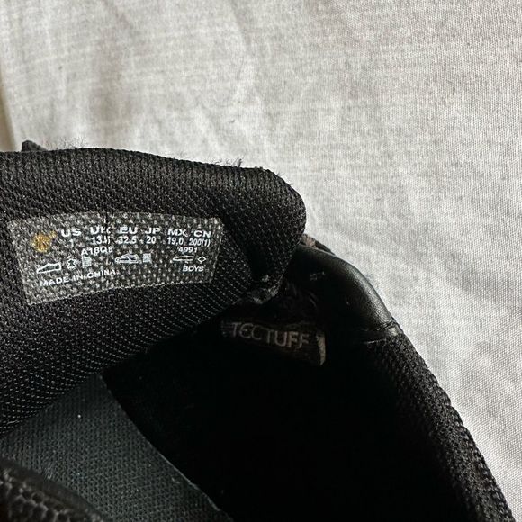 3/$25 Timberland Otholite shoes - Picture 5 of 5